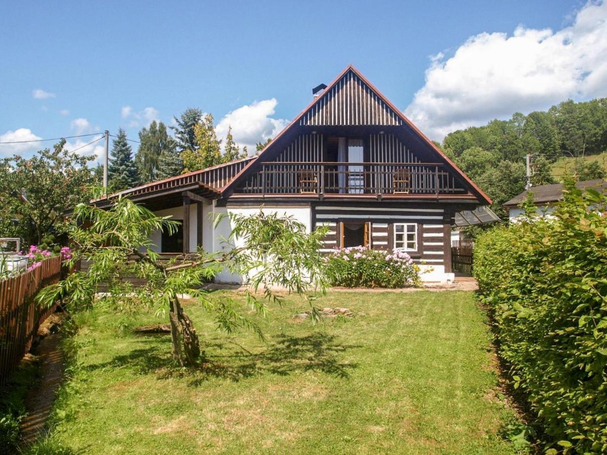 Holiday home Lanov By Interhome